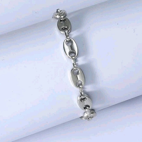Stainless Steel Pig Nose Bracelet - Picture 2 of 4